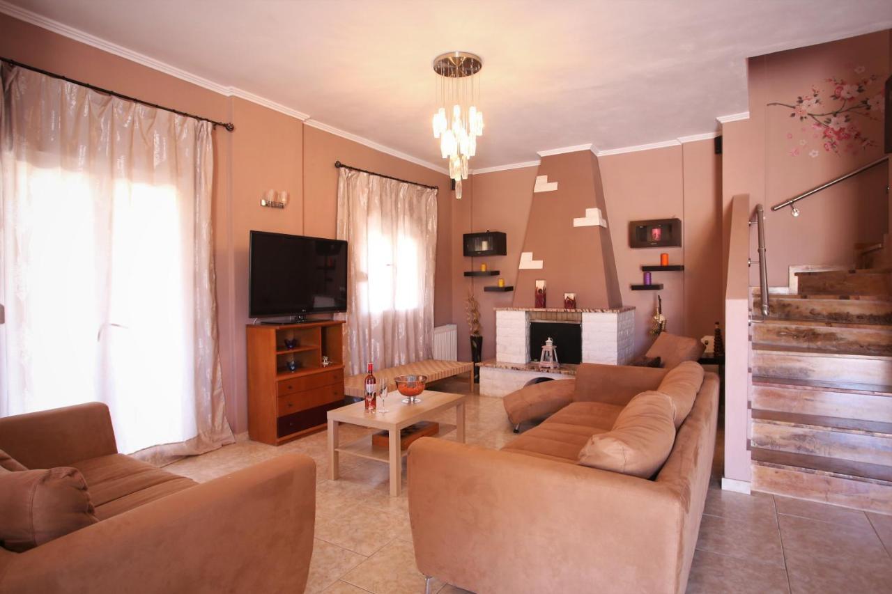אדאמאס Alice Maisonette & Studios מראה חיצוני תמונה