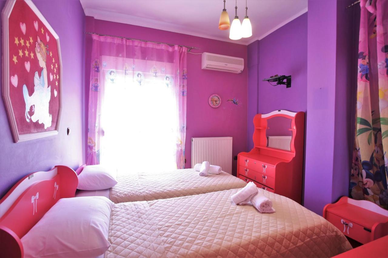 אדאמאס Alice Maisonette & Studios מראה חיצוני תמונה