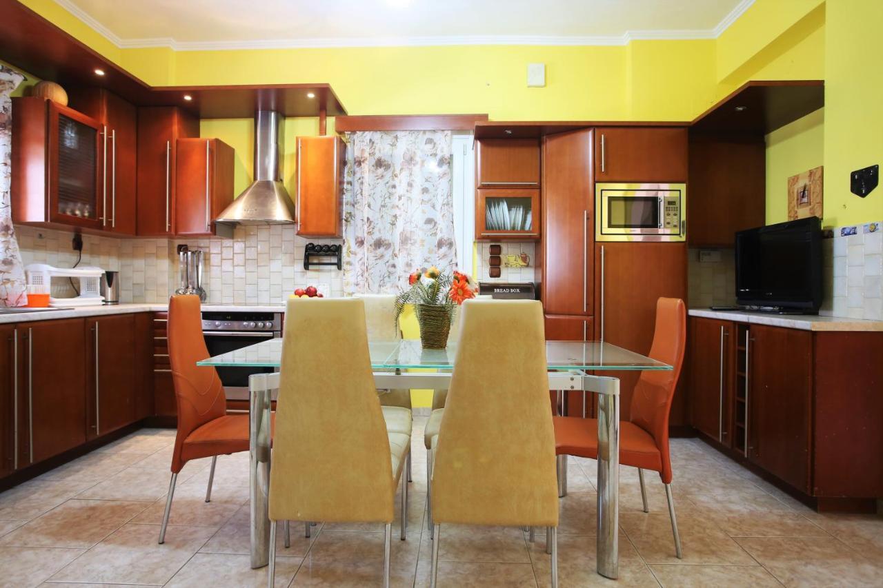 אדאמאס Alice Maisonette & Studios מראה חיצוני תמונה